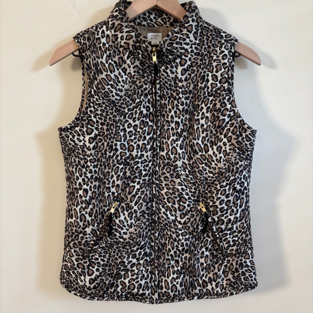 Crown & Ivy Leopard Print Quilted Puffer Vest Tan Brown Full Zip Small